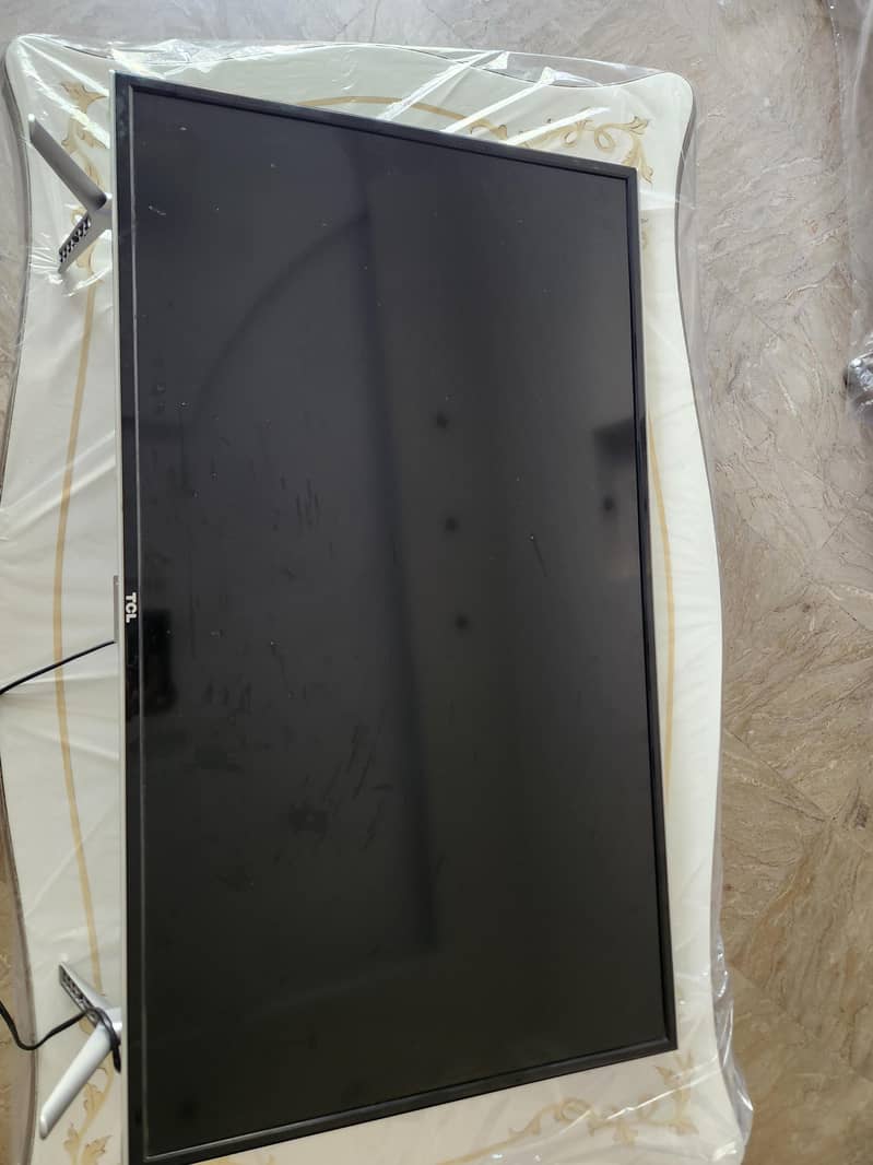 LED TV 4