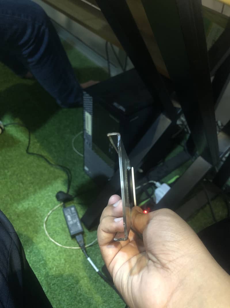 iPhone 12pro max wireless cover 3