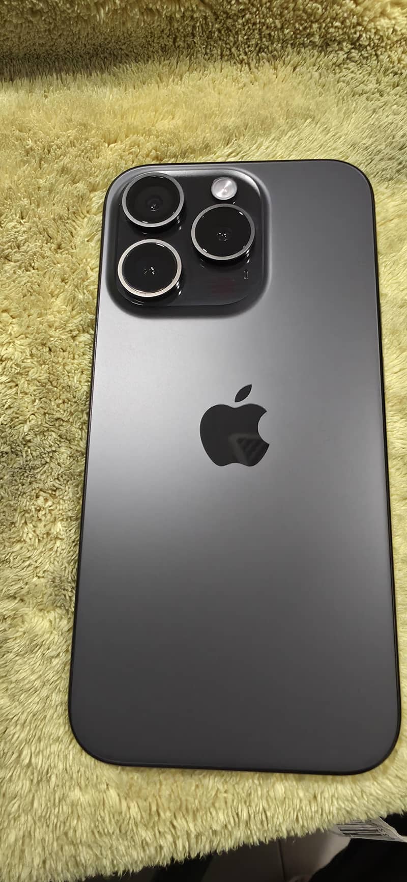 Apple iPhone 15 Pro 0