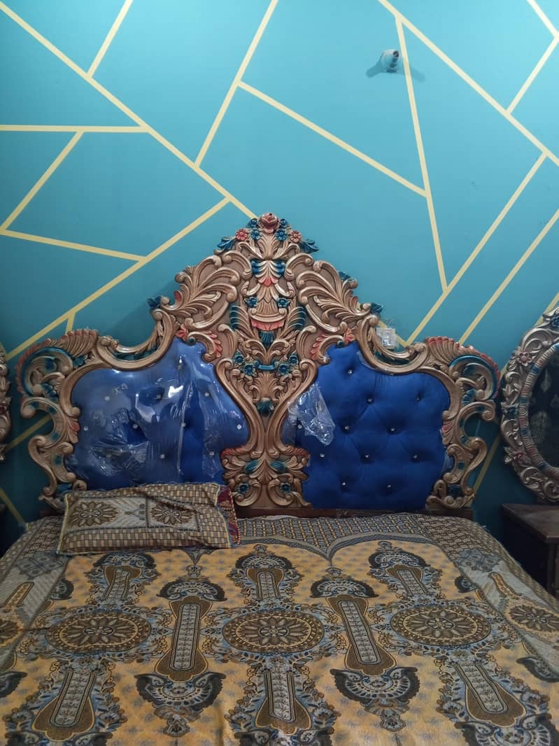 Bed with Dressing 0