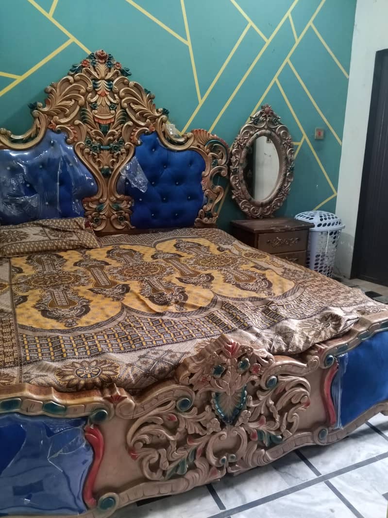Bed with Dressing 1