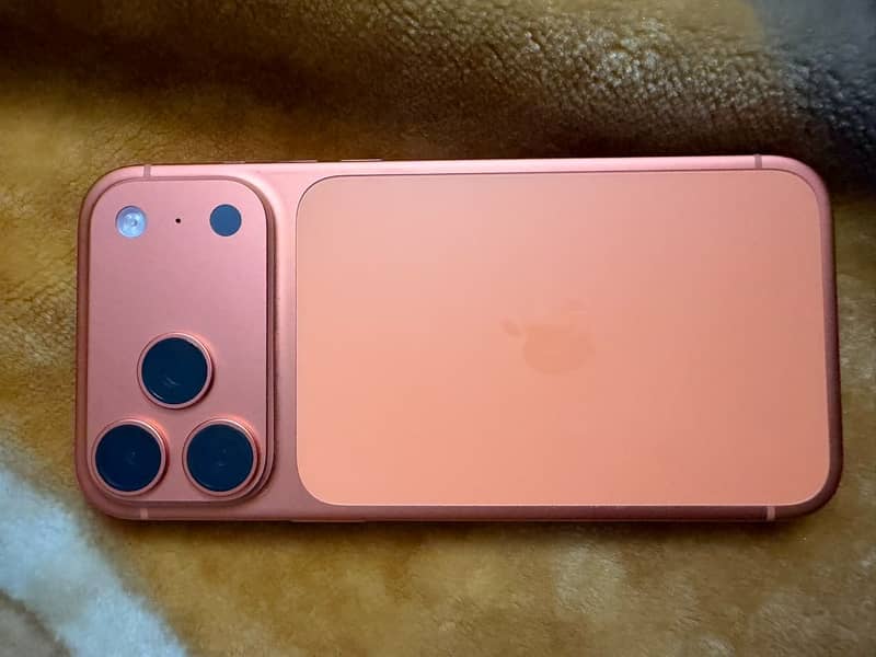 Apple iPhone 17 Pro Max 0