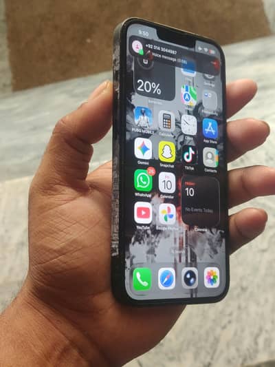 Apple iPhone 13