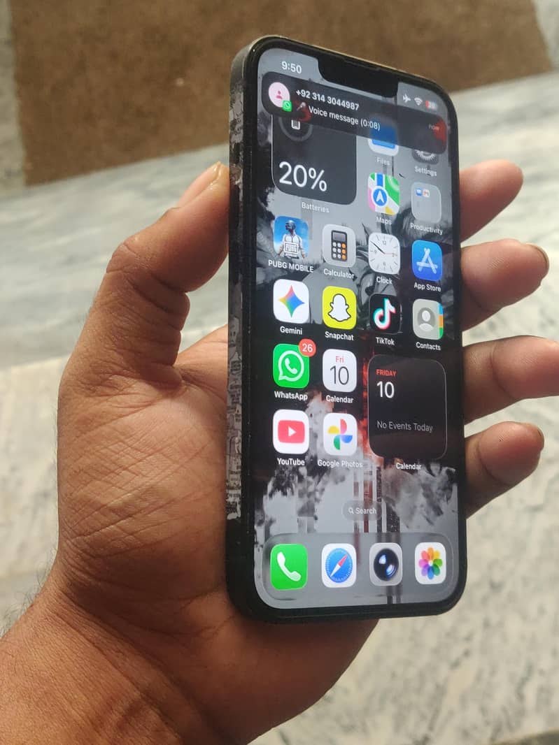 Apple iPhone 13 0