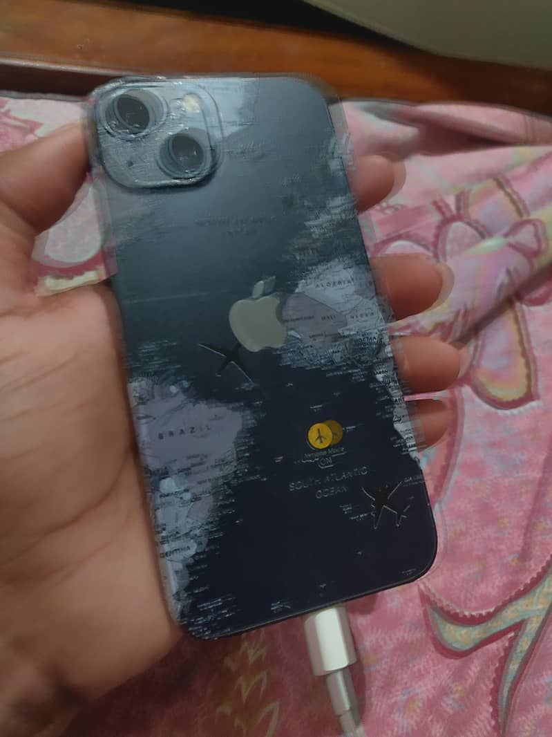 Apple iPhone 13 6