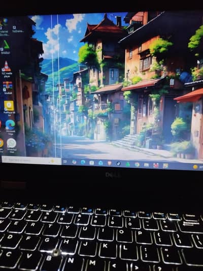 dell latitude e 5570 for sell ,2 white lines on screen
