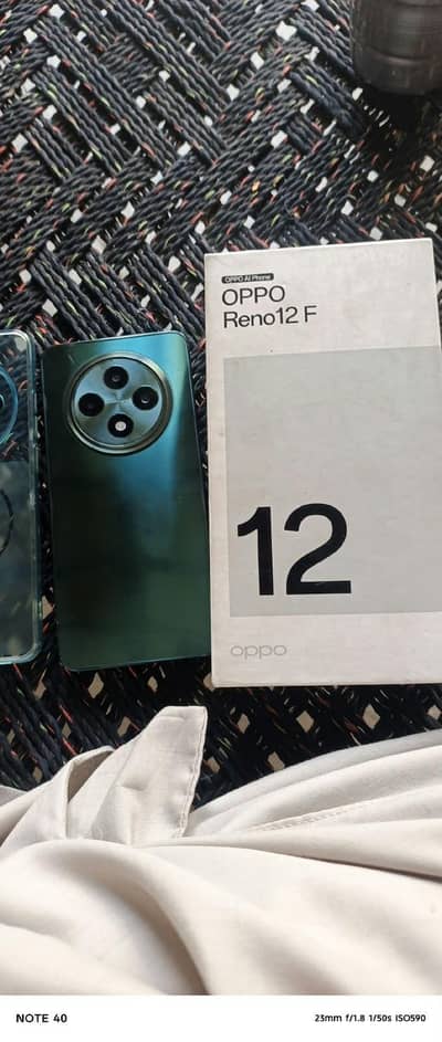 OPPO Reno12 F