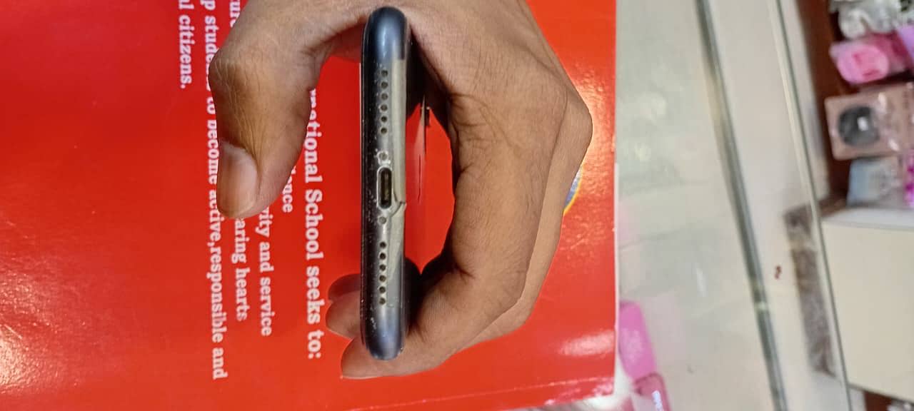 Apple iPhone 11 1
