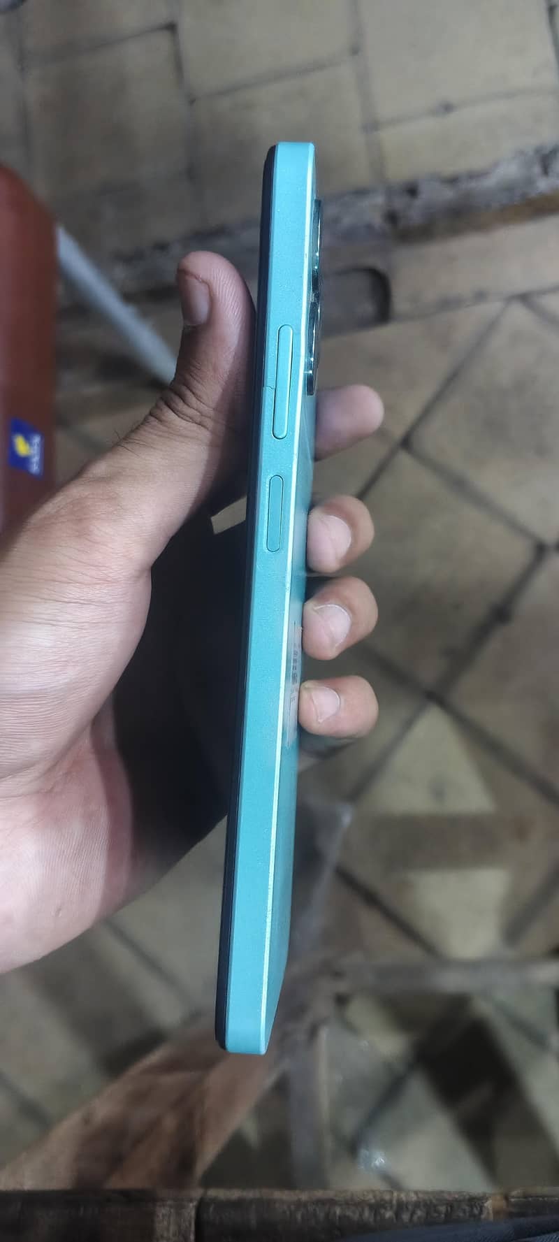 Realme C51 6