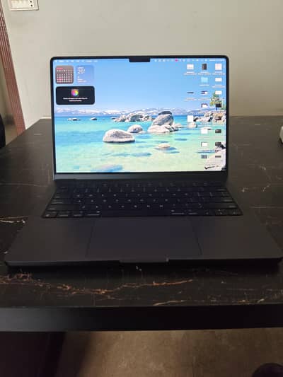 MacBook pro m4 512gb 16gb