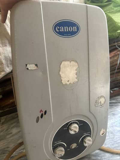 Canon Instant Gas Geyser - Good Working Condition