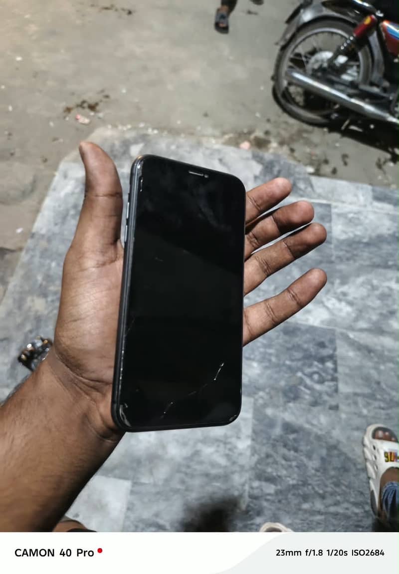 Apple iPhone 11 1