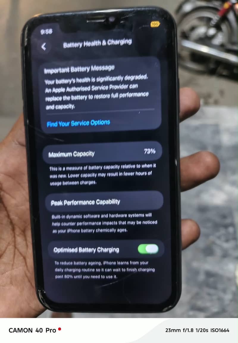 Apple iPhone 11 3