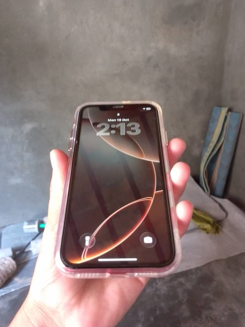 Apple iPhone 11 7