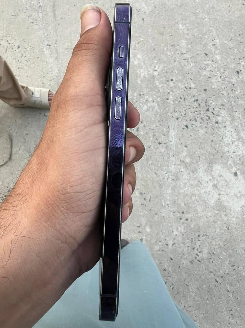 Apple iPhone 14 Pro Max 0