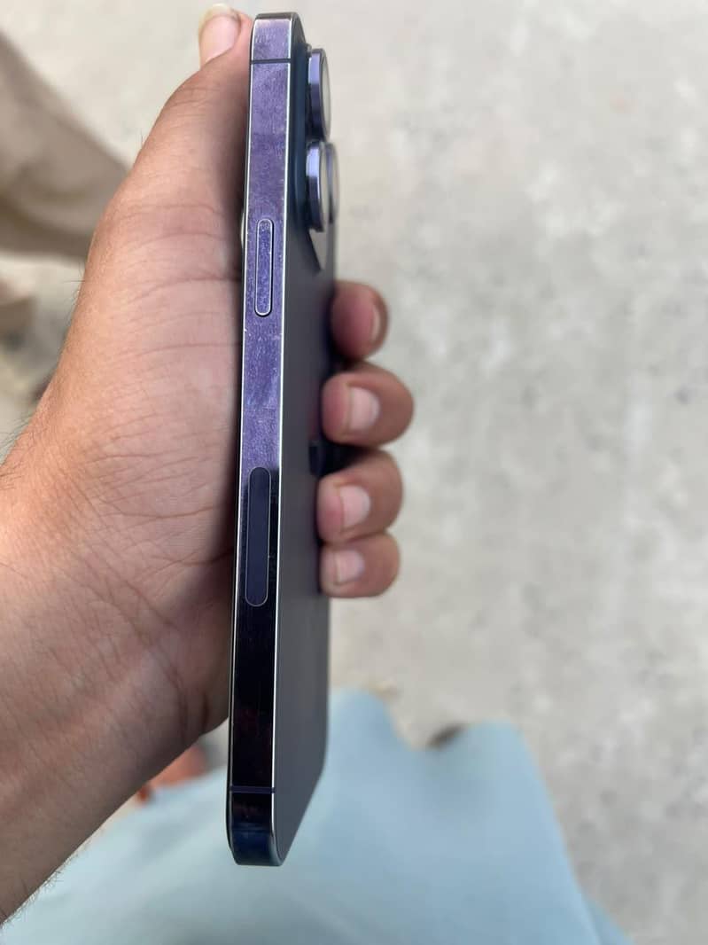 Apple iPhone 14 Pro Max 3
