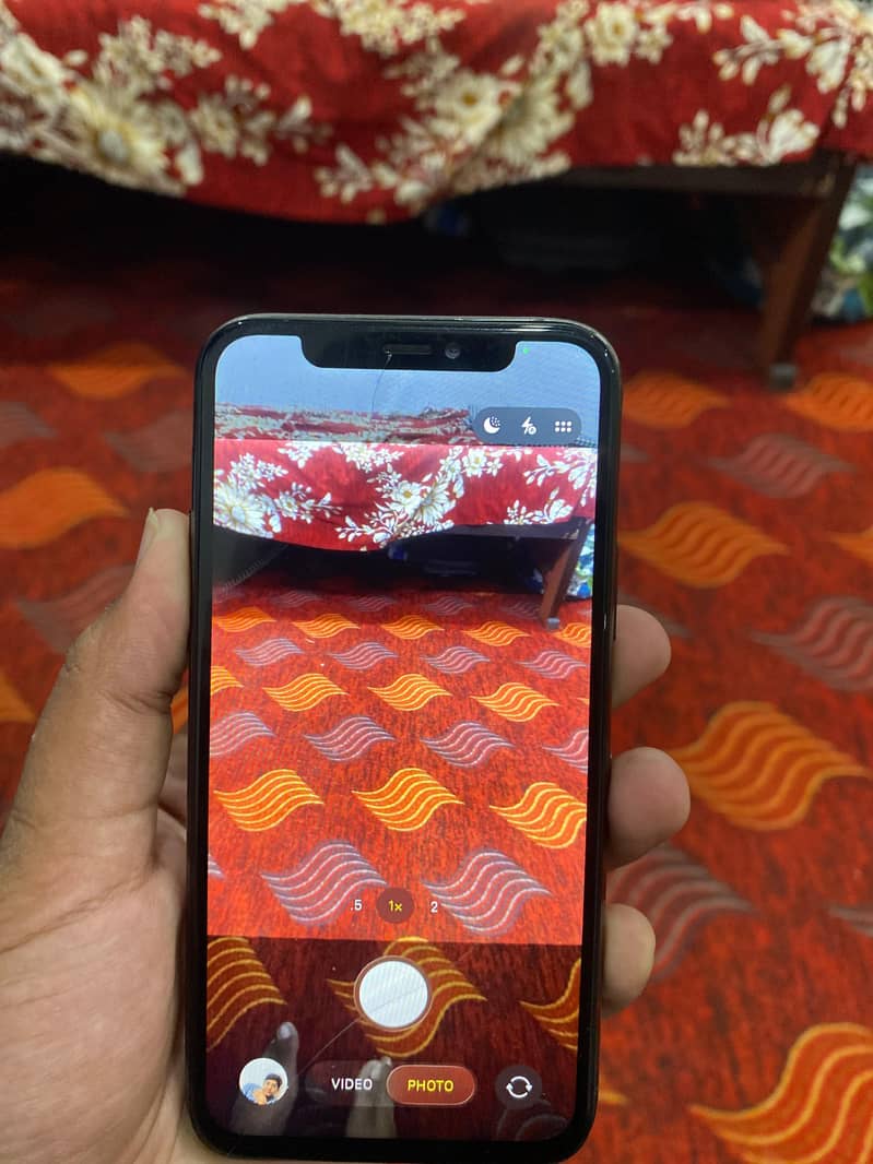 Apple iPhone 11 Pro 1