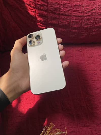 Apple iPhone 16 Pro Max JV