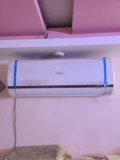 Haier 1 tan DC inverter brand new Candtione