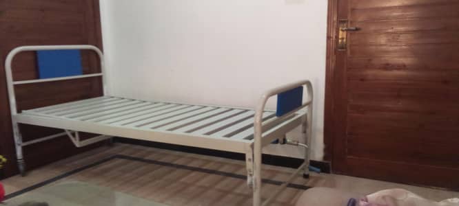 patient manual bed with matress