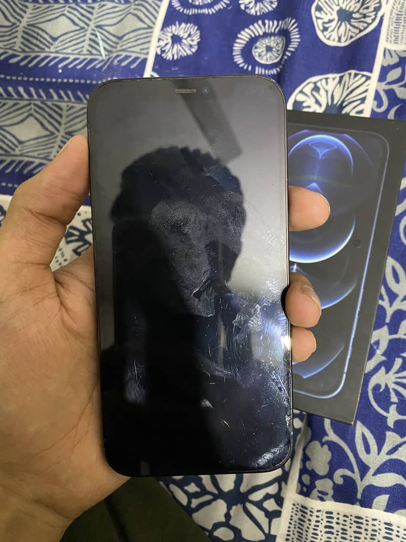 Apple iPhone 12 Pro 3