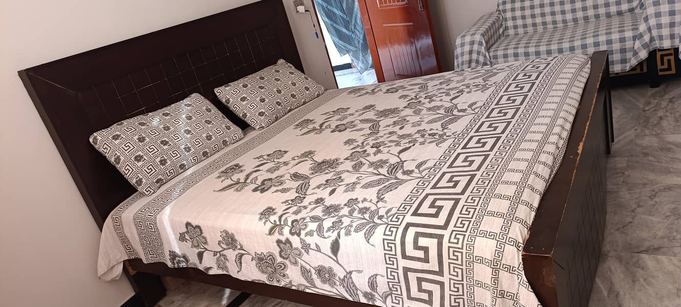Bed - King Size 1