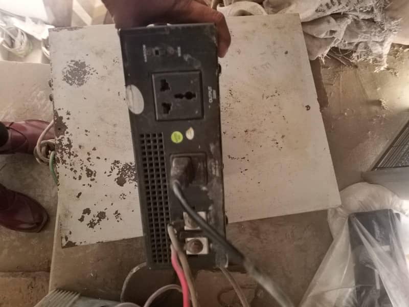 micro 2000 watts ups 2