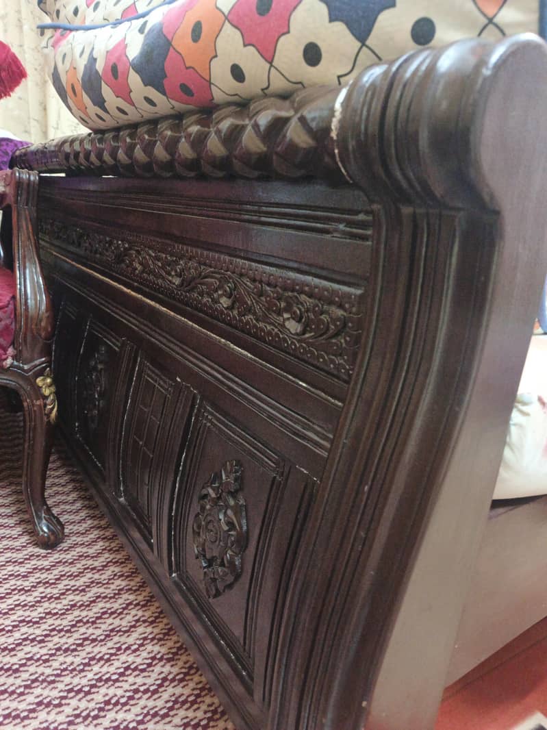 selling bed 0