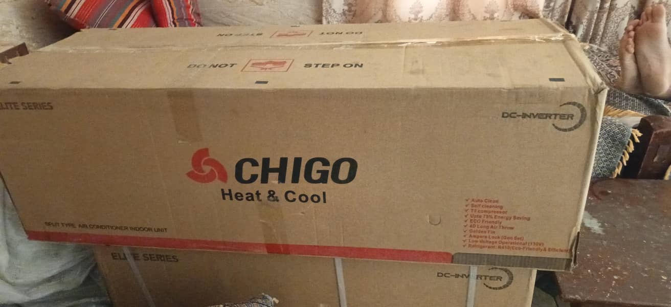 AIR CONDITIONER 1