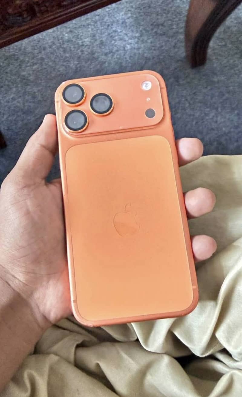Apple iPhone 17 Pro Max 2