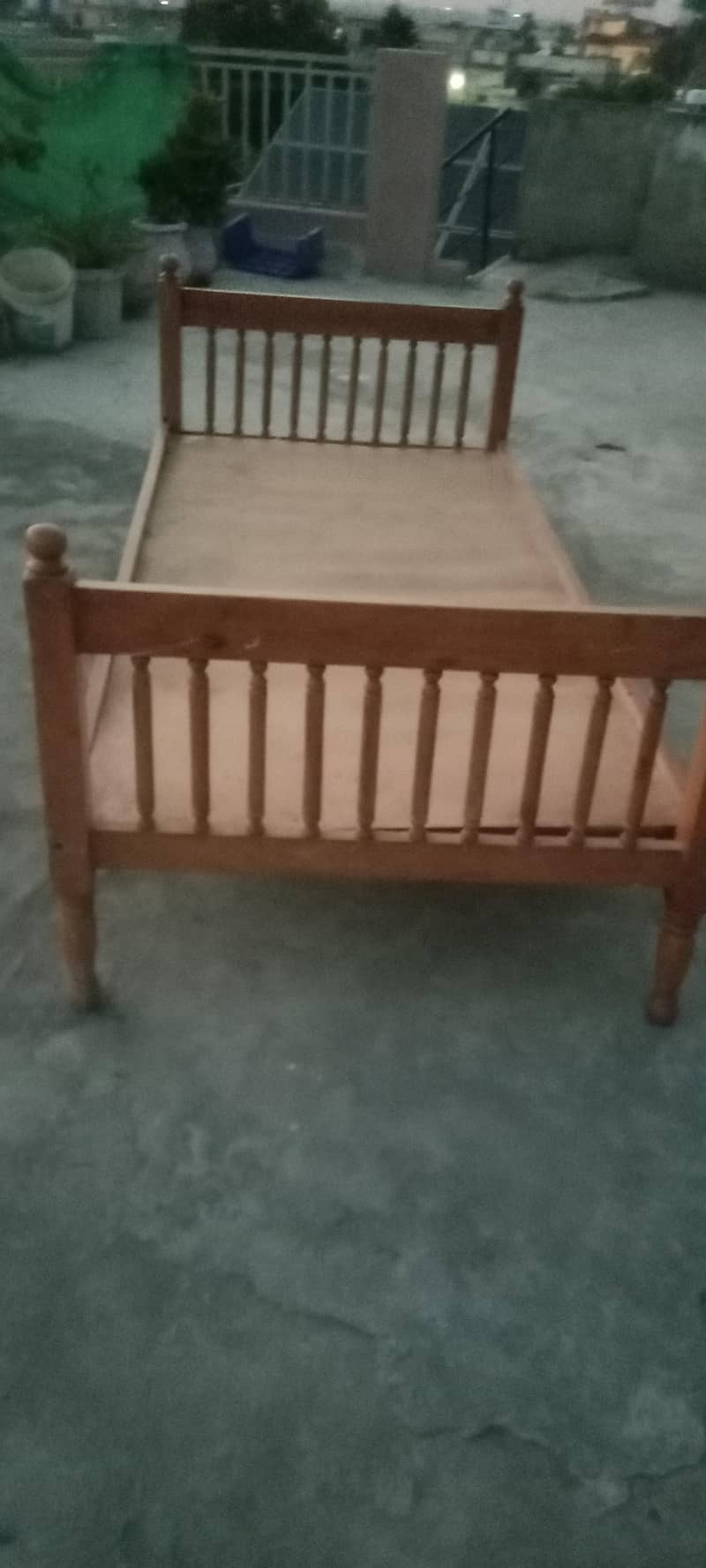 bunk bed and drawing room table 0