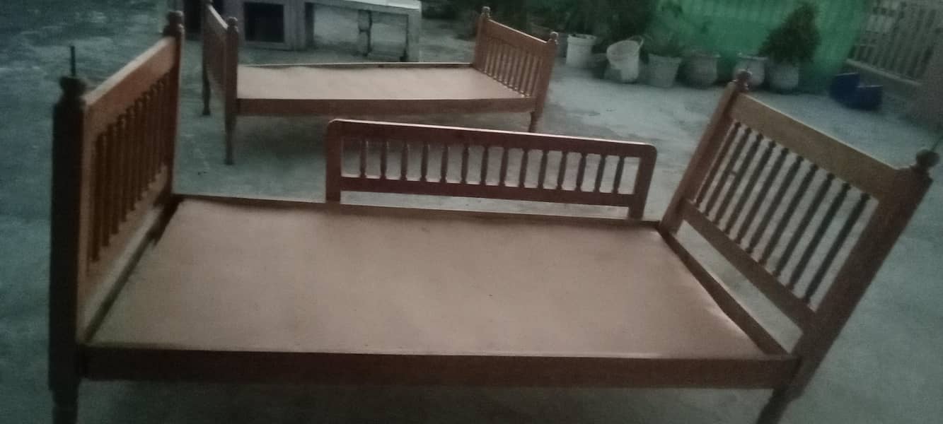 bunk bed and drawing room table 4