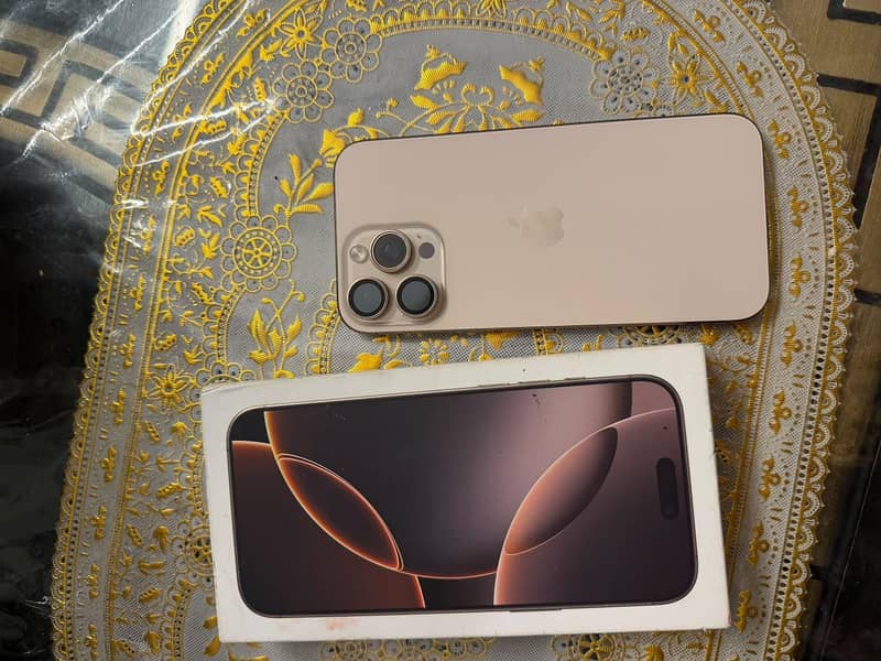 Apple iPhone 16 Pro Max 0
