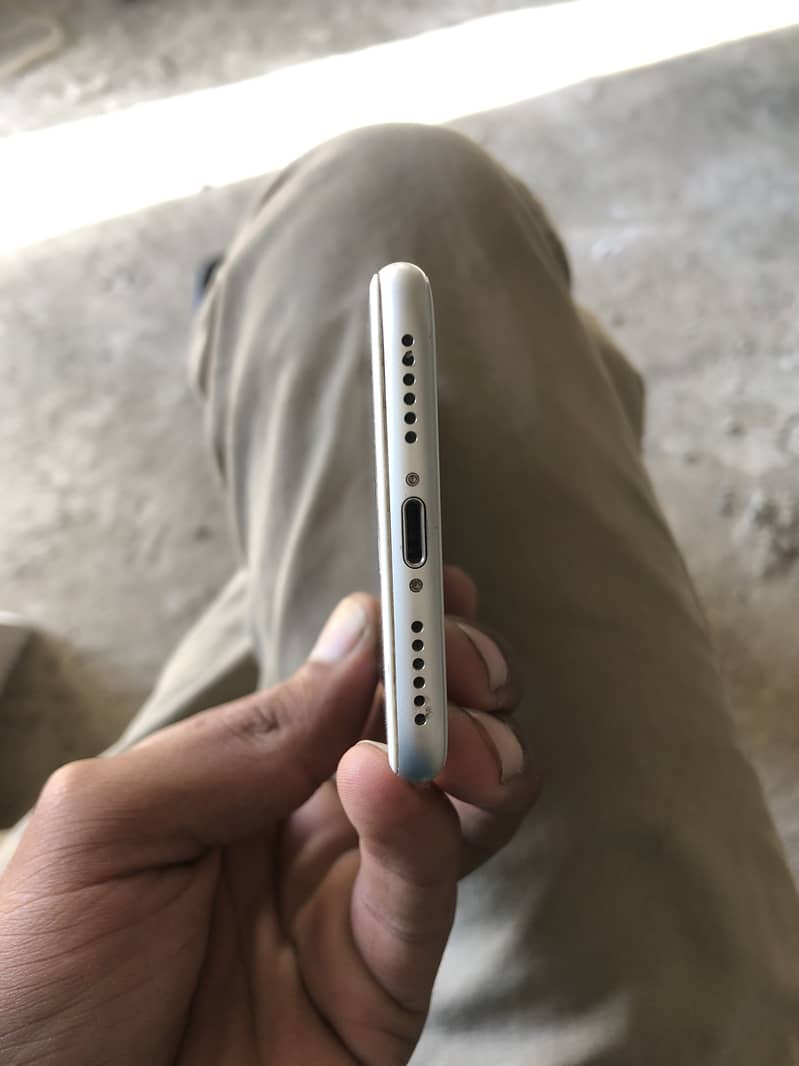 Apple iPhone 8 2