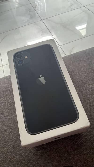 Apple iPhone 11 256gb box battery change in Apple store uk