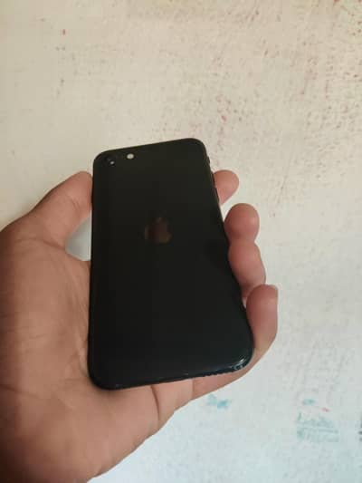 Apple iPhone SE
