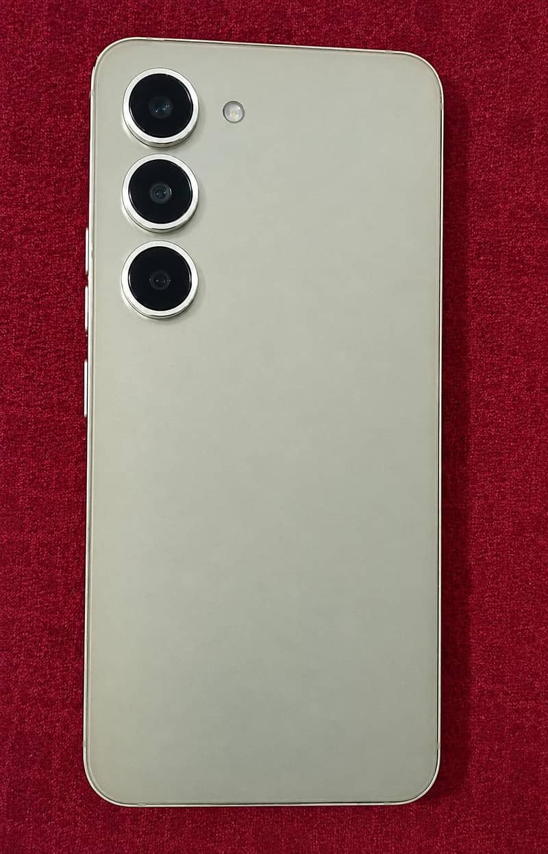 Tecno Spark 40 Pro 0