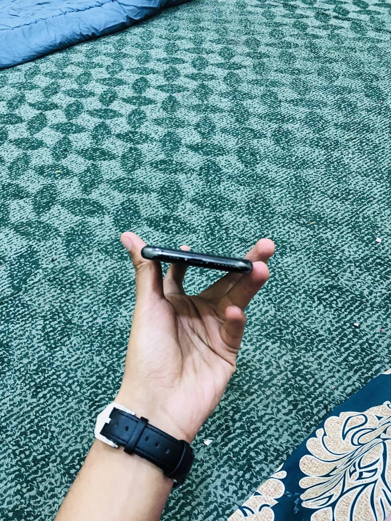 Apple iPhone 11 Pro 5