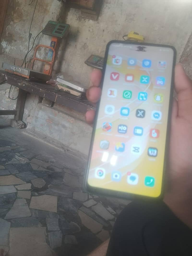 Infinix Smart 8 2