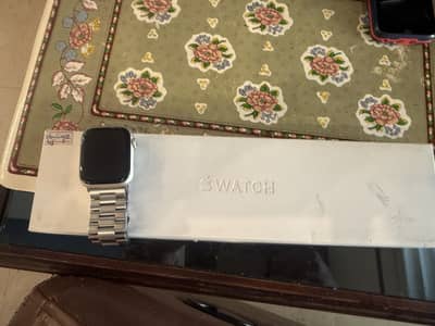 Apple watch series 8