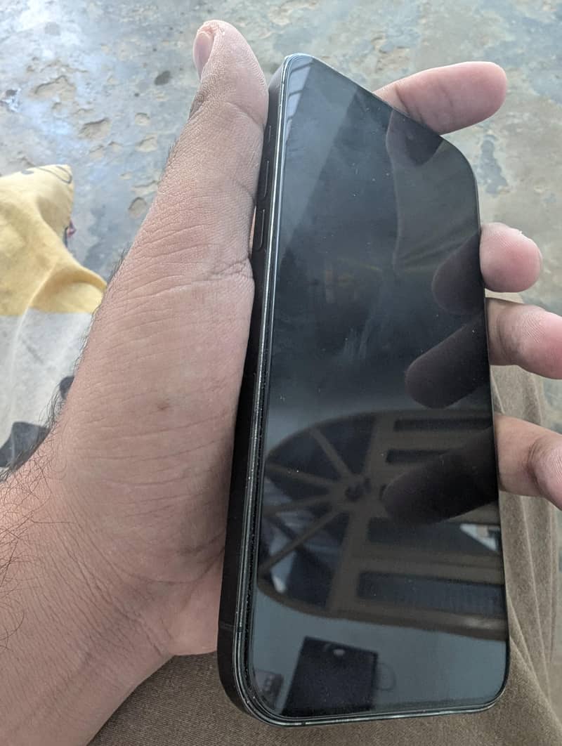 Apple iPhone 14 Pro Max 4