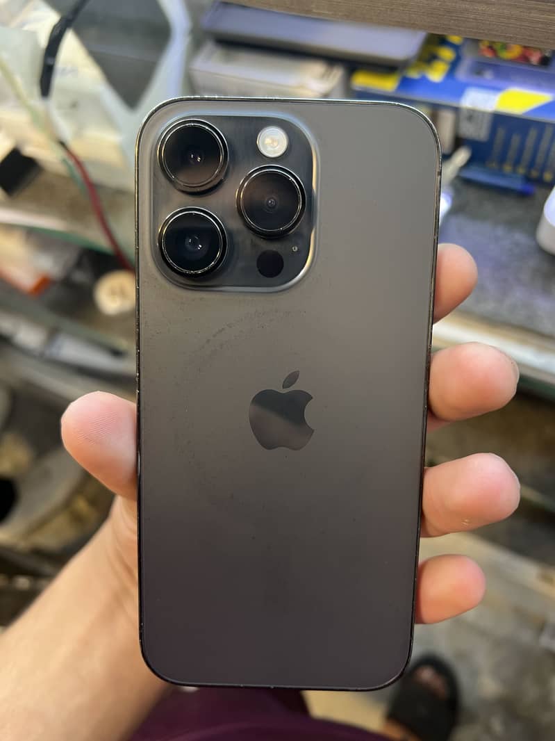 Apple iPhone 14 Pro 0
