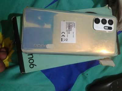 OPPO Reno6