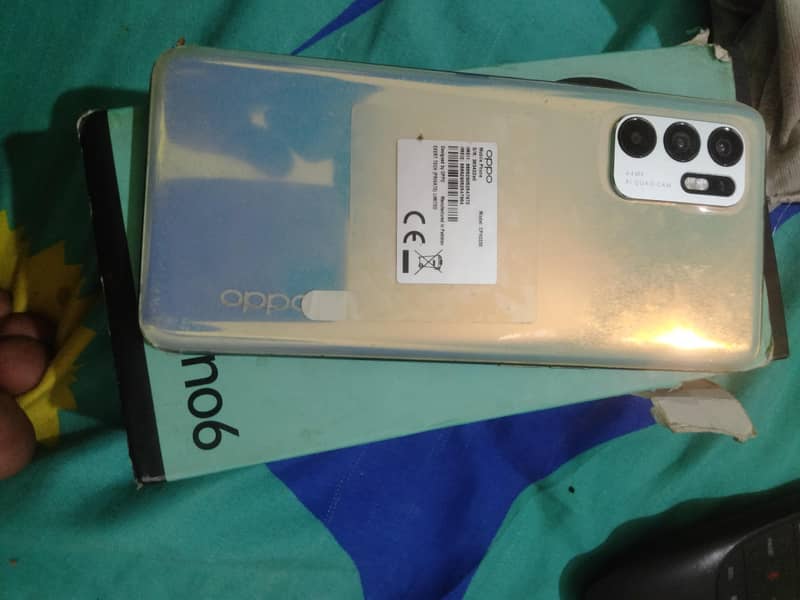 OPPO Reno6 0