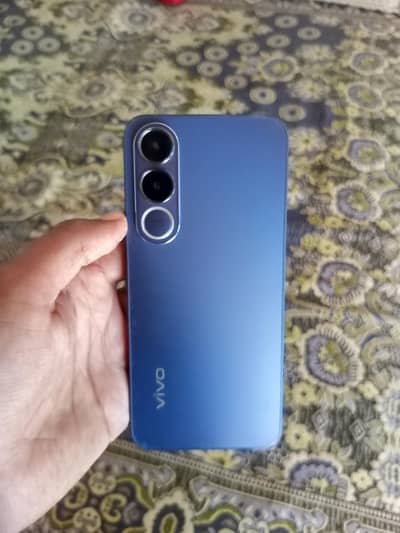 Vivo V70 FE 5G