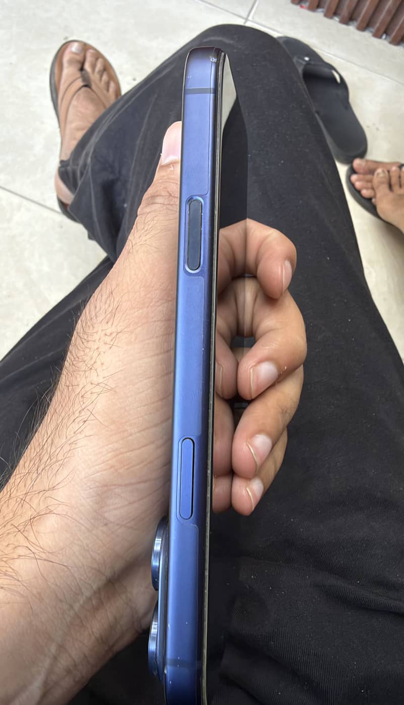 Apple iPhone 17 Pro Max 5