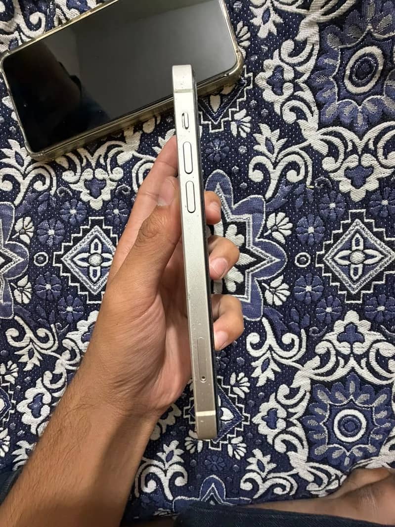 Apple iPhone 12 all sim working 0