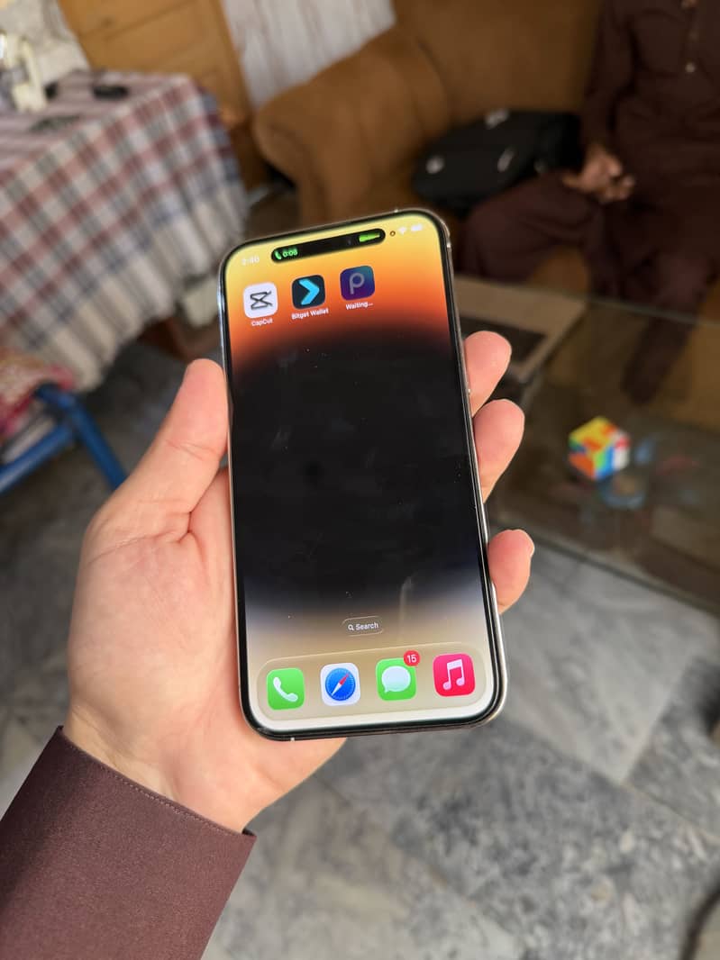 Apple iPhone 14 Pro Max 3