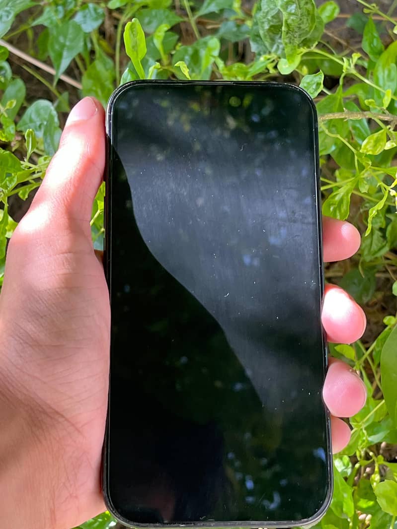 iPhone 15 5