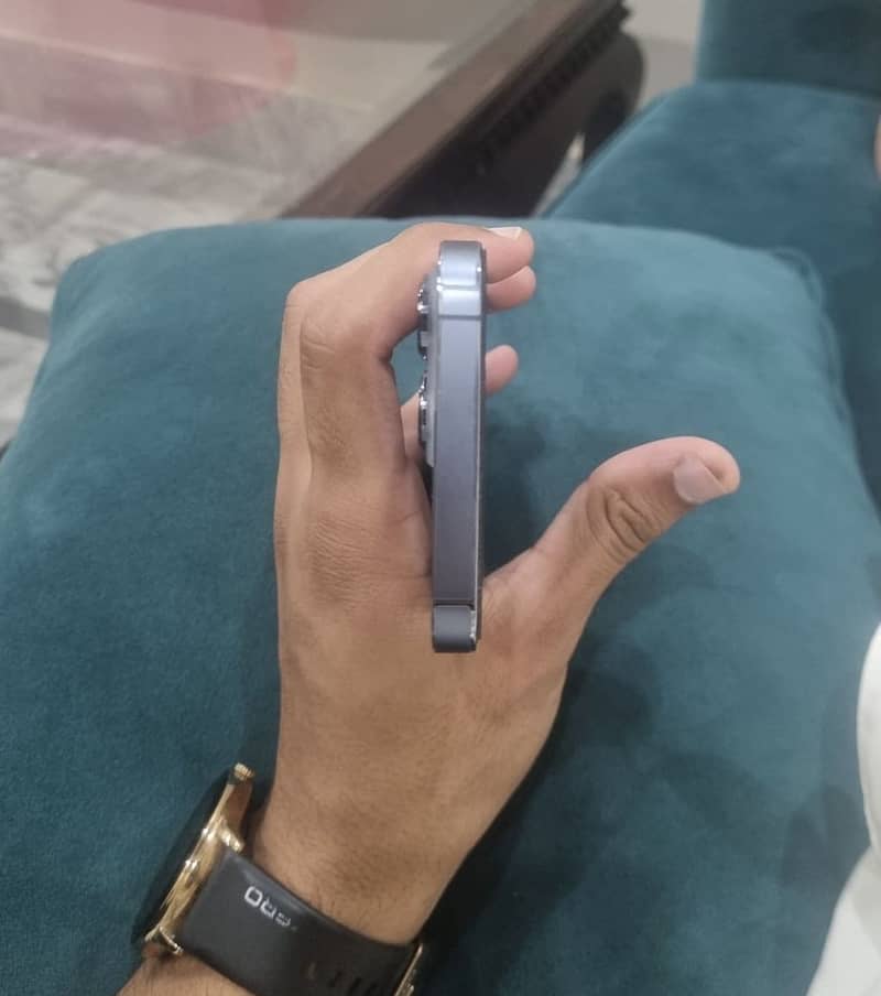 Apple iPhone 13 Pro 0